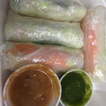 Chillin' Thai Cuisine - Fresh rolls.  Loved the green basil sauce - Thai Near Me - El Monte, California