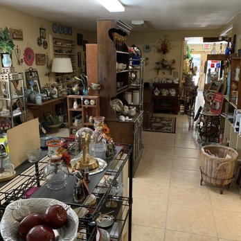 Estate Collections Etc - Used, Vintage & Consignment Near Me - Zephyrhills, Florida