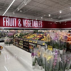Winn-Dixie - Beautiful fruit and vegetable section loved the orchids