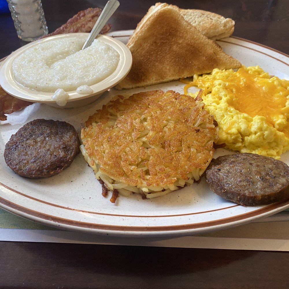 The Villa Diner - The Deluxe Egg with Cheese - Italian Near Me - Charlottesville, Virginia