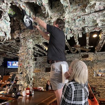 The Griffon - Hanging $1!! - Pubs Near Me - Charleston, South Carolina