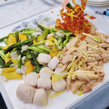 Lobster Port - Scallop, lily, sea cucumber, asparagus - Dim Sum Near Me - Markham, Ontario