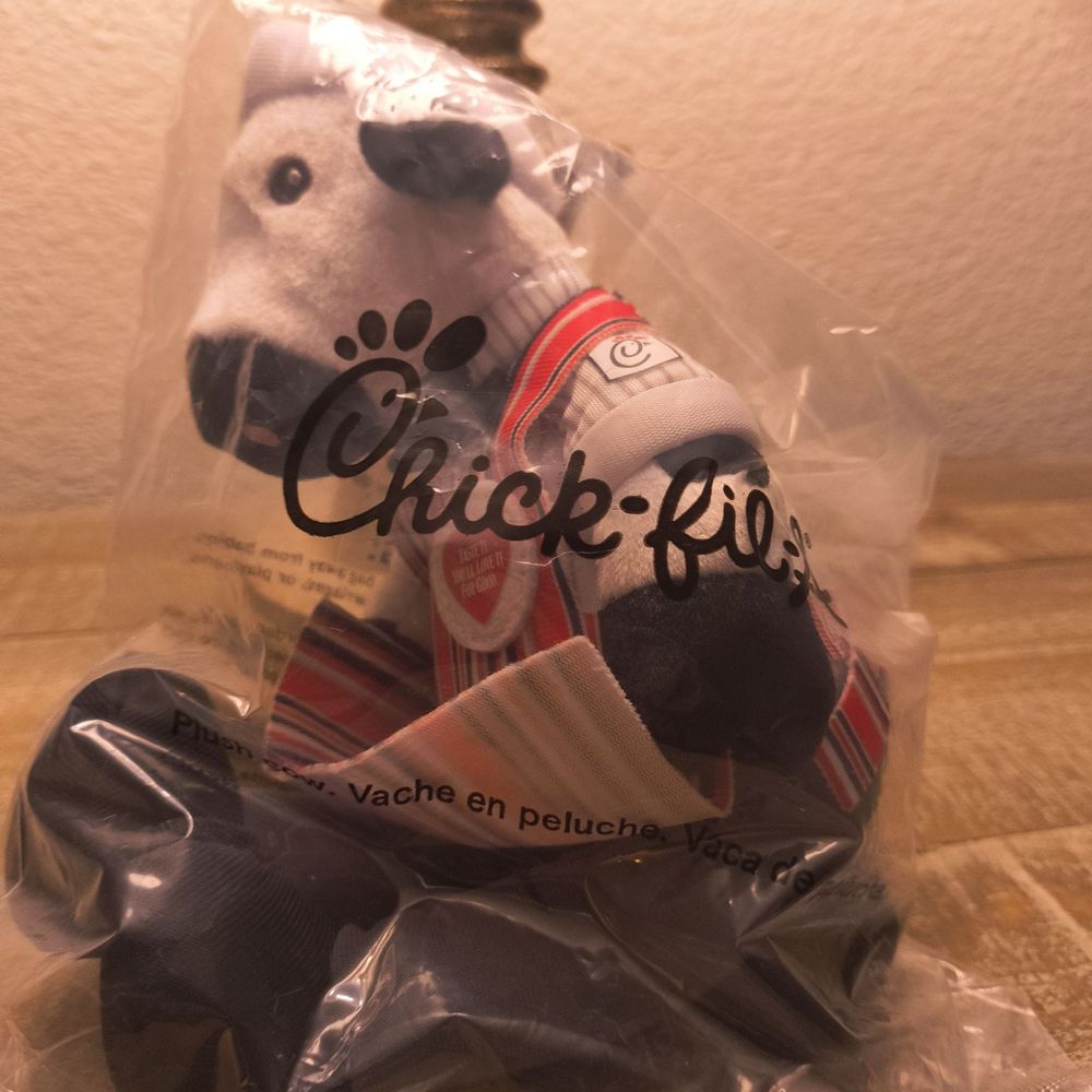 Chick-fil-A - Chick-fil-A merchandise - Fast Food Near Me - Fresno, California