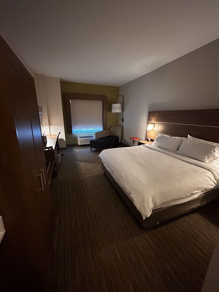 Holiday Inn Express & Suites Atlanta Southwest-Fairburn