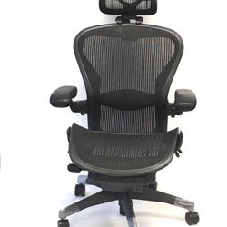 Wb Office Furniture - Herman Miller Aeron Chair with Head Rest