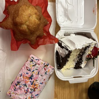 Cicero Bakery - $8+. 3 pastries for take away. - Bakeries Near Me - Cicero, Illinois Cicero Bakery - $8+. 3 pastries for take away. - Bakeries Near Me - Cicero, Illinois