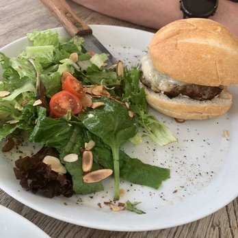 Montauk Bistro - Burger - Asian Fusion Near Me - Draper, Utah