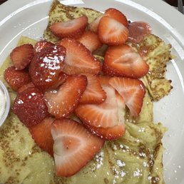 2 Strawberry Crêpes