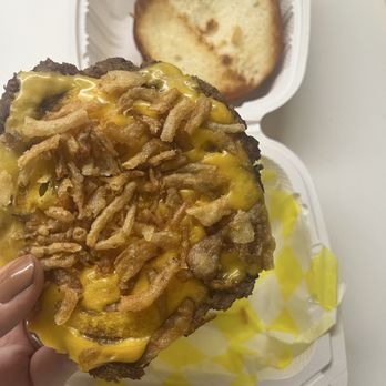Yeanie's - DIY burger w crispy onions - Diners Near Me - Boston, Massachusetts Yeanie's - DIY burger w crispy onions - Diners Near Me - Boston, Massachusetts