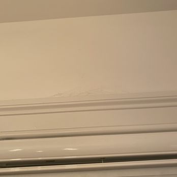 Cleaning Master - Left dust/cobwebs above all windows - Home Cleaning Near Me - New York, New York