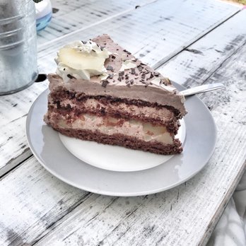 Muku Eis - Cafes Near Me - Büsum, SH