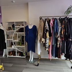 Store 242