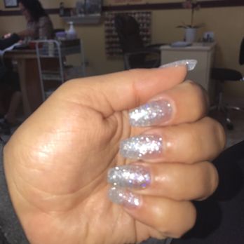 Lily's Nail Spa - Nail Salons Near Me - Goleta, California