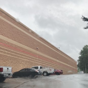 Target - Extra parking - Department Stores Near Me - Atlanta, Georgia