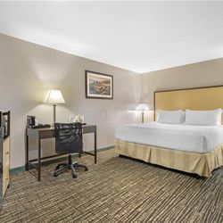 Best Western Petaluma Inn - Queen Room