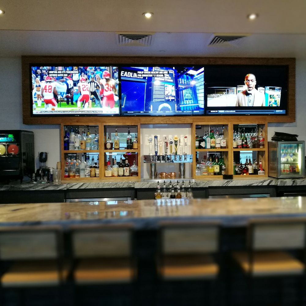 Star Cinema Grill - The bar - Dinner Theater Near Me - Conroe, Texas Star Cinema Grill - The bar - Dinner Theater Near Me - Conroe, Texas