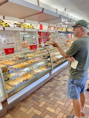 Vicky Bakery Southeast Hialeah by null
