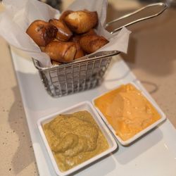 Peyton's Place Bar & Tavern - Pretzel bites with cheese