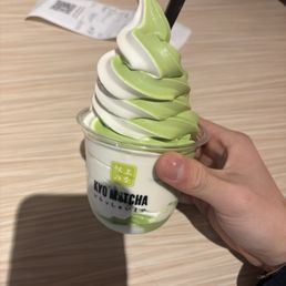 Frozen Premium Matcha ice cream ( 12oz) Frozen Premium Matcha ice cream ( 12oz)