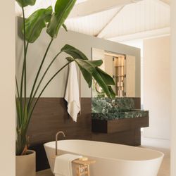 Abitalia South Coast - Baia Bathtub by Antonio Lupi with Makro Sink and Vanity Unit