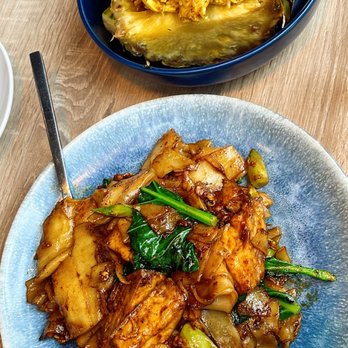 Kin Dee - Pad See Ew and Pineapple Fried Rice - Thai Near Me - Seattle, Washington