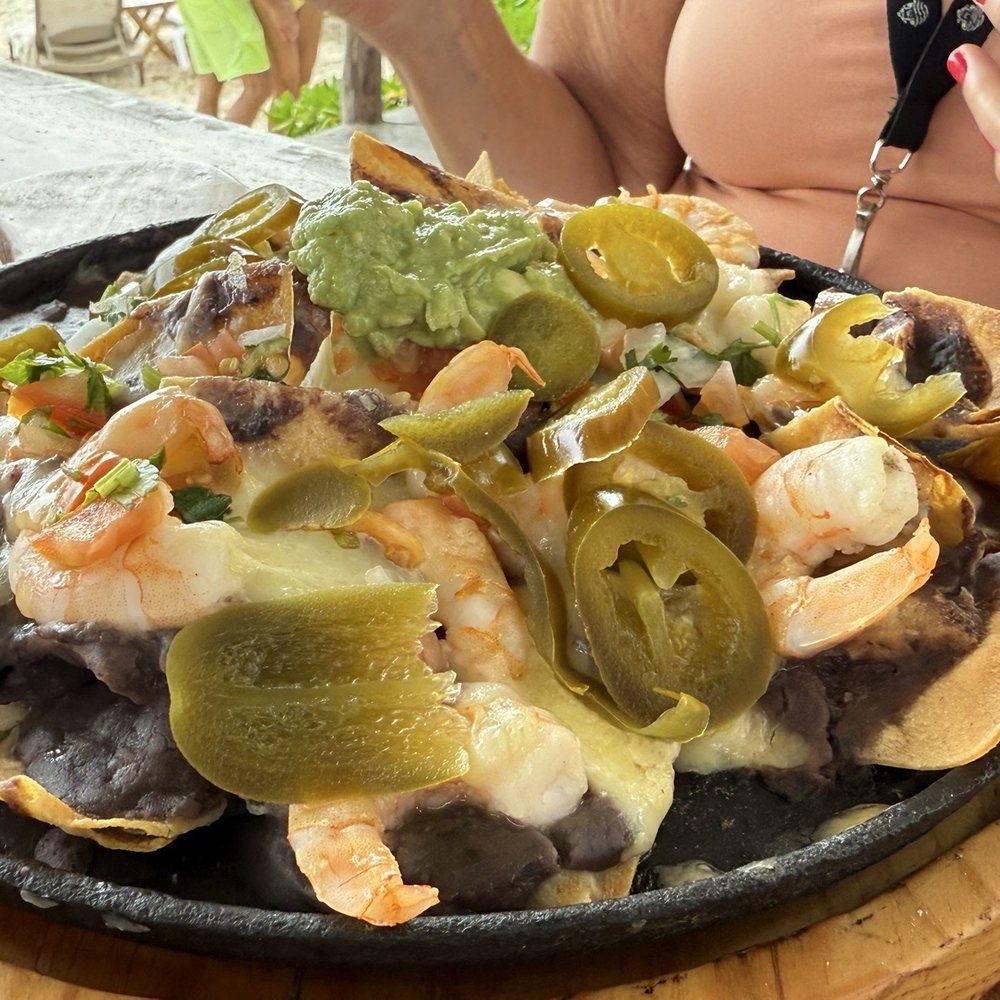 Petit Lafitte - Shrimp nachos - Hotels Near Me - Playa del Carmen, ROO