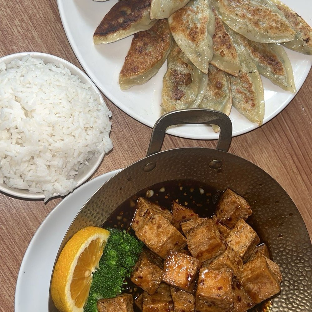 China Wok - Orange Tofu and vegetable 7. Vegetables Dumpling - Chinese Near Me - Chicago, Illinois