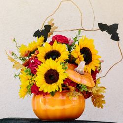 Flowerland - Wickedly Wonderful, Boo-tiful Blooms