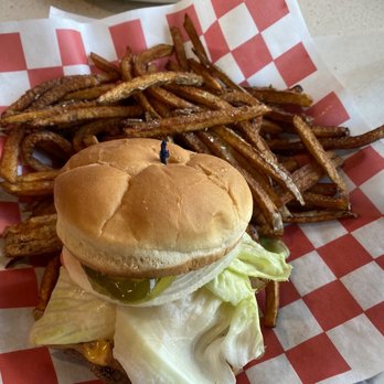 Mary's Cafe - Single patty burger - Diners Near Me - Flagstaff, Arizona
