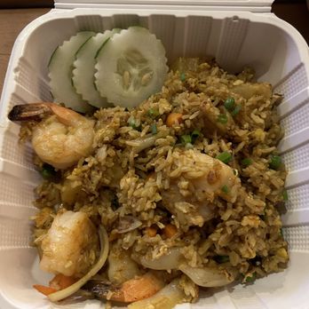 Happy Belly - Aloha fried rice with shrimp - Food Trucks Near Me - Kihei, Hawaii