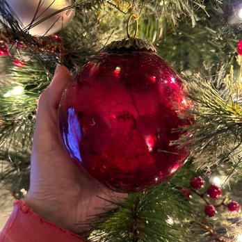 Kristopher Kyer's Christmas Corner - Holiday Decorations Near Me - Pasadena, California