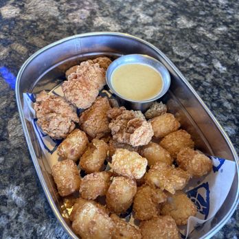 Topgolf - Kids meal - chicken bites and tater tots - Golf Near Me - Independence, Ohio Topgolf - Kids meal - chicken bites and tater tots - Golf Near Me - Independence, Ohio