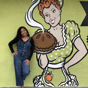 Se7enBites - Love this mural @alohamelani - Coffee & Tea Near Me - Orlando, Florida Se7enBites - Love this mural @alohamelani - Coffee & Tea Near Me - Orlando, Florida