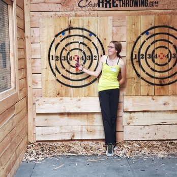 Class Axe Throwing & Bar - Axe Throwing Near Me - Denver, Colorado
