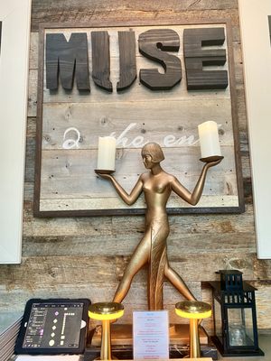 Muse @ The End by null