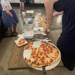 Pepperoni pizza.