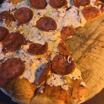 Guido's - Wood fire pepperoni pizza - Italian Near Me - Quintana Roo, ROO