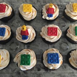 JESSICakes Bakery & Custom Goods - Custom cupcakes