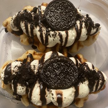 One Bite Cafe - Oreo croffle - Desserts Near Me - Seattle, Washington