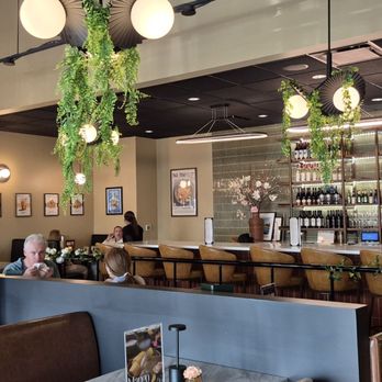 Thai Eatery - Bar area - Thai Near Me - Zionsville, Indiana Thai Eatery - Bar area - Thai Near Me - Zionsville, Indiana