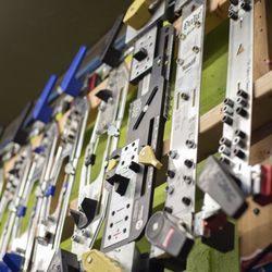 Mountain to Sound Outfitters - We have a full service ski and snowboard shop.