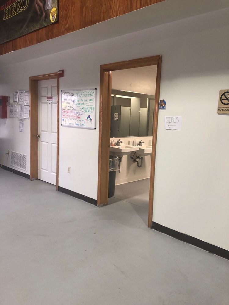 JUMPY JUMP LAND Updated September 2024 7150 S Broadway Ave