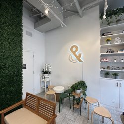 CAFFE AND - Interior decor