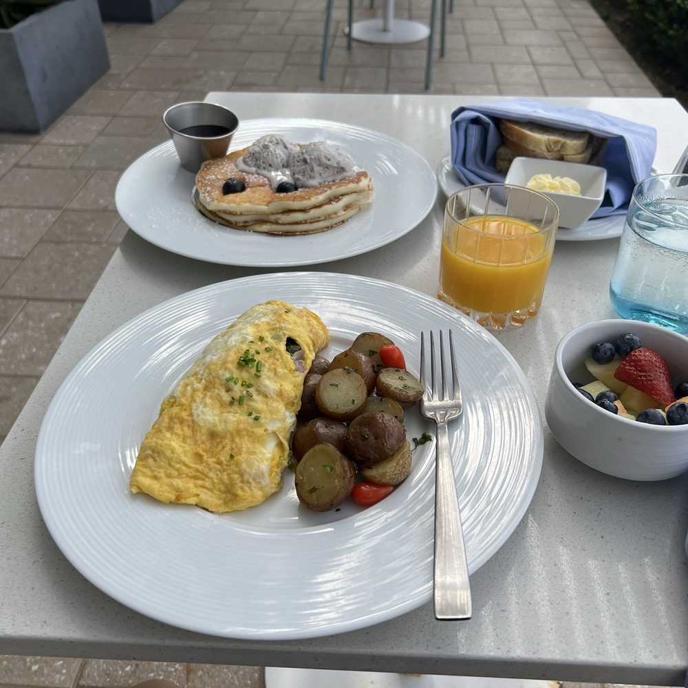 Lantern's Edge - Breakfast & Brunch Near Me - Dana Point, California Lantern's Edge - Breakfast & Brunch Near Me - Dana Point, California