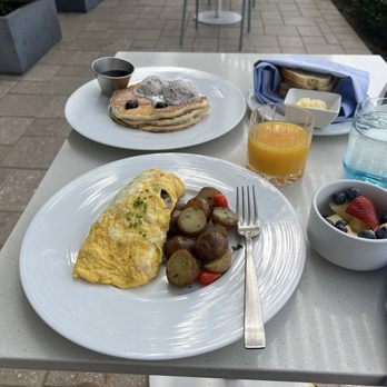 Lantern's Edge - Breakfast & Brunch Near Me - Dana Point, California Lantern's Edge - Breakfast & Brunch Near Me - Dana Point, California