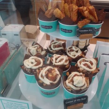Cinnabon - Bakeries Near Me - Sacramento, California