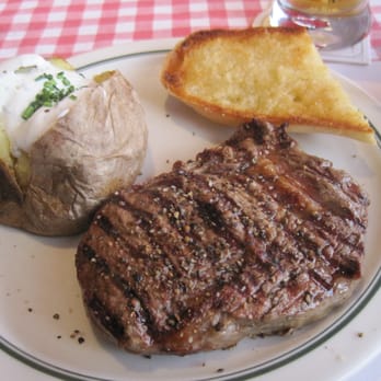 BLOCK HOUSE Am Alexanderplatz - Steak and potato - Steakhouses Near Me - Berlin, BE