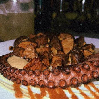 Dullboy - Octopus - Cocktail Bars Near Me - Jersey City, New Jersey