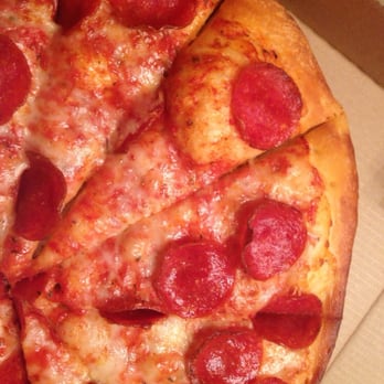 Giant Pizza - He seriously tried to convince us that this was a DOUBLE pepperoni!!! Wouldn't back down and admit the truth lol - Pizza Near Me - Citrus Heights, California