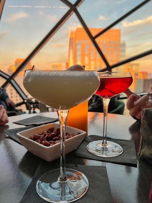 The View Lounge by null